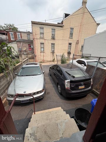1049 OLEY ST, Reading, PA 19604
