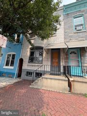 1049 OLEY ST, Reading, PA 19604
