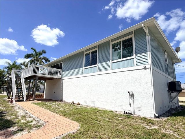 27594 Shore DR, Bonita Springs, FL 34134