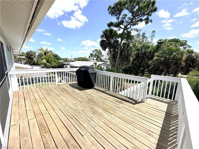 27594 Shore DR, Bonita Springs, FL 34134