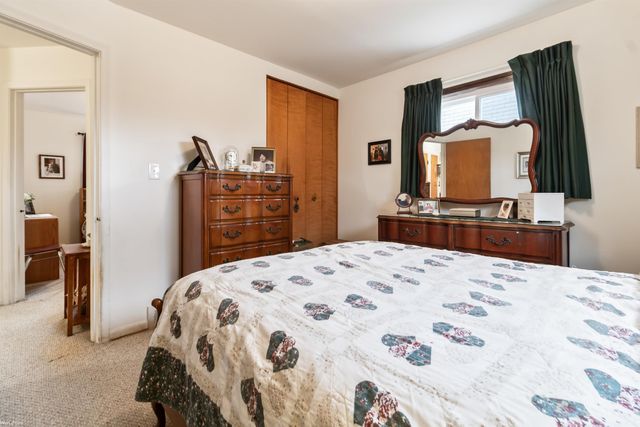 23312 Brookdale Boulevard, St Clair Shores, MI 48082