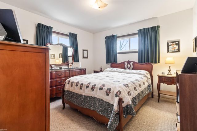 23312 Brookdale Boulevard, St Clair Shores, MI 48082