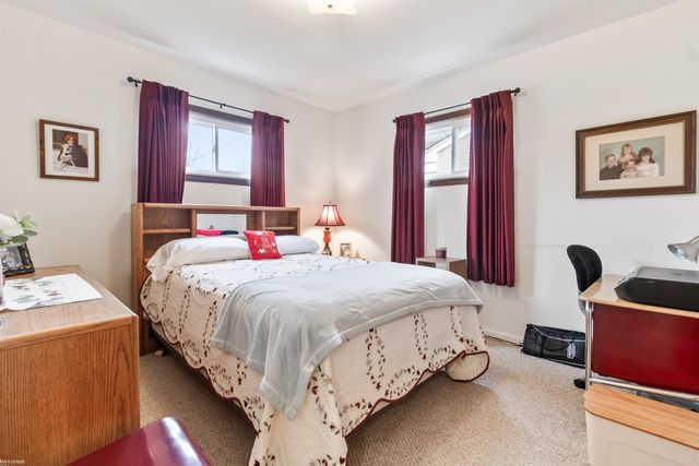 23312 Brookdale Boulevard, St Clair Shores, MI 48082