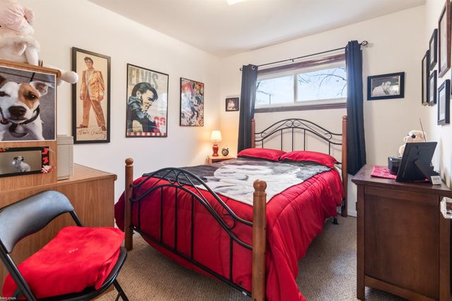 23312 Brookdale Boulevard, St Clair Shores, MI 48082