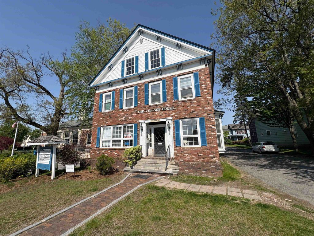 1 School Street D, Lebanon, NH 03766