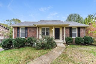 209 Township Dr, Hendersonville, TN 37075
