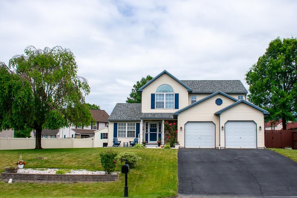 141 Pond View Drive, Windsor Twp, PA 19526
