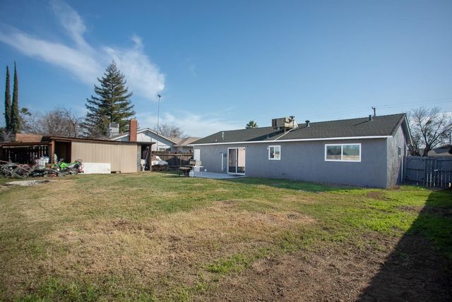 1929 Glenmore Dr, Olivehurst, CA 95961