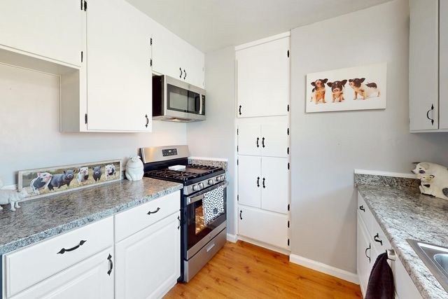 1929 Glenmore Dr, Olivehurst, CA 95961