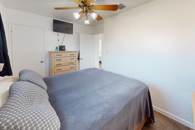 1929 Glenmore Dr, Olivehurst, CA 95961