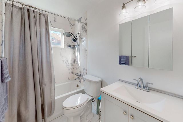 1929 Glenmore Dr, Olivehurst, CA 95961