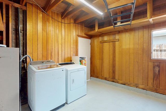 1929 Glenmore Dr, Olivehurst, CA 95961