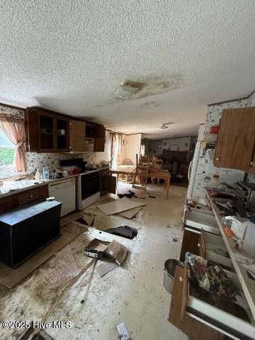 153 Longbrook Road, Aberdeen, NC 28315