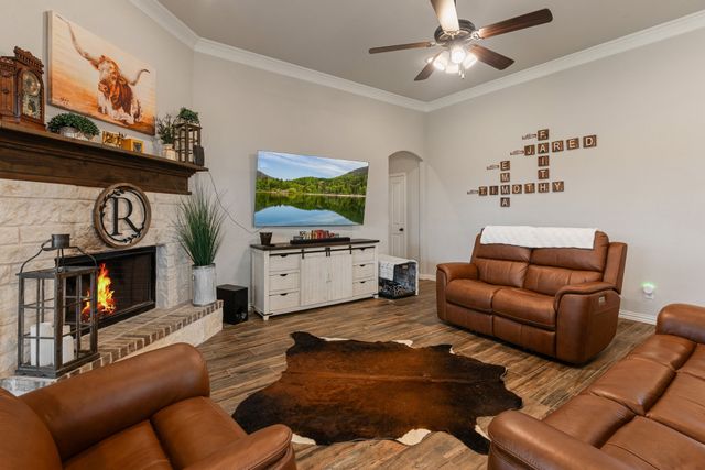 1089 Emilia Drive, Farmersville, TX 75442