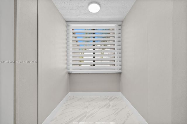 3549 Magellan Cir 418, Aventura, FL 33180