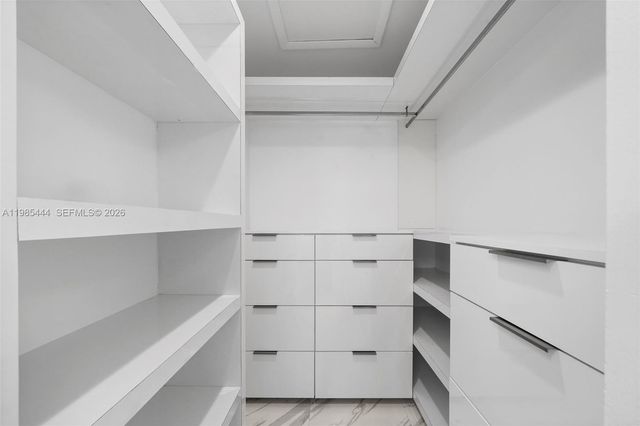 3549 Magellan Cir 418, Aventura, FL 33180