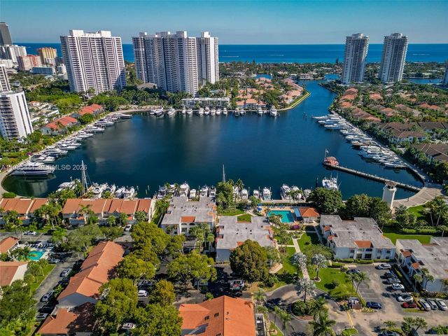 3549 Magellan Cir 418, Aventura, FL 33180