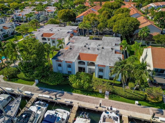 3549 Magellan Cir 418, Aventura, FL 33180