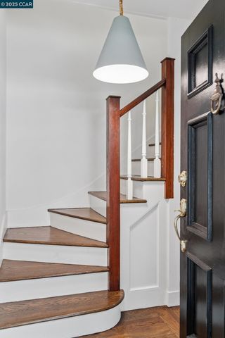 2450 Hillside Ave, Berkeley, CA 94704