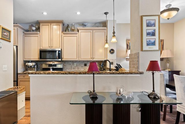 9183 E Laguna Way, Elk Grove, CA 95758