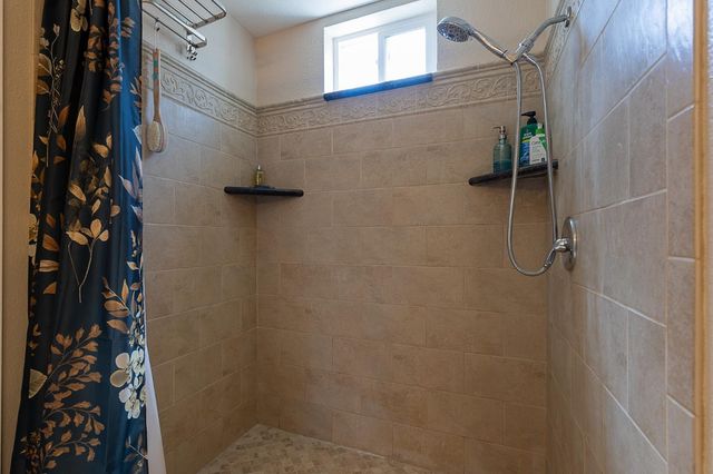 9183 E Laguna Way, Elk Grove, CA 95758