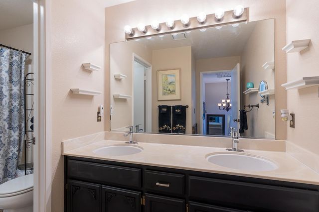 9183 E Laguna Way, Elk Grove, CA 95758
