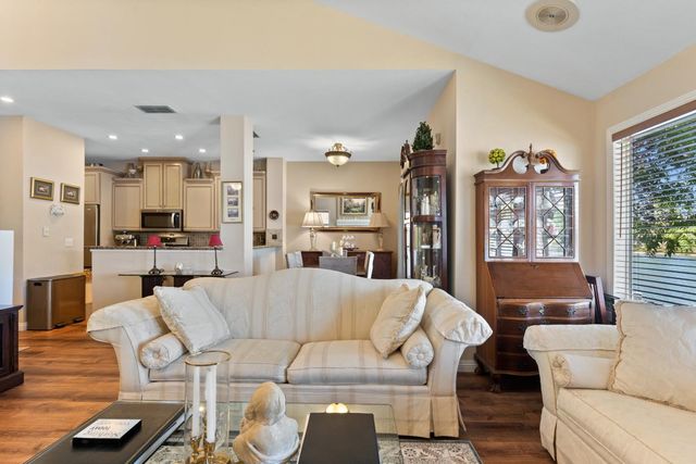 9183 E Laguna Way, Elk Grove, CA 95758