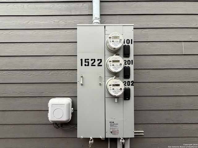 1522 S Elmendorf, San Antonio, TX 78207