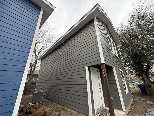 1522 S Elmendorf, San Antonio, TX 78207