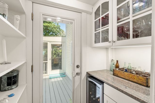 320 Western Avenue, Sherborn, MA 01770