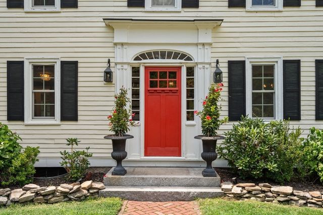320 Western Avenue, Sherborn, MA 01770