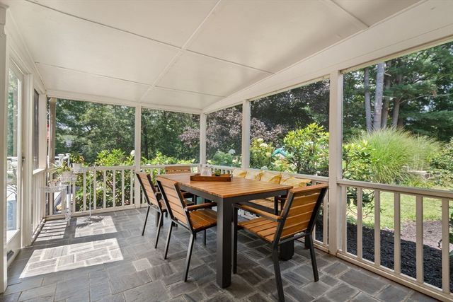 320 Western Avenue, Sherborn, MA 01770
