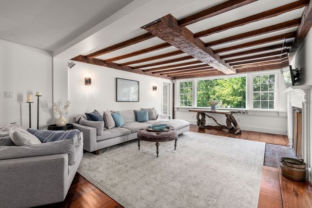 320 Western Avenue, Sherborn, MA 01770
