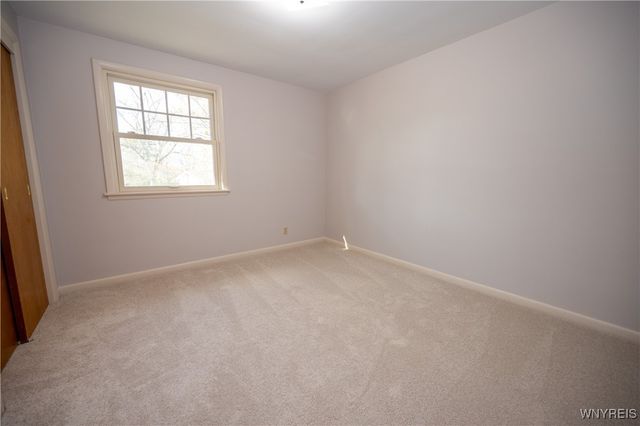 92 Devon Lane, Amherst, NY 14221