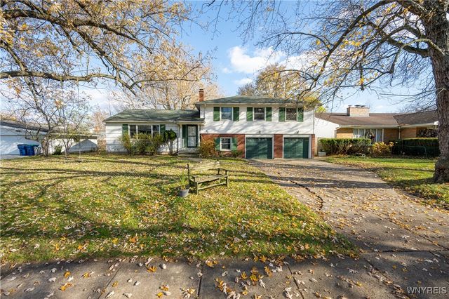 92 Devon Lane, Amherst, NY 14221