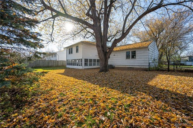 92 Devon Lane, Amherst, NY 14221