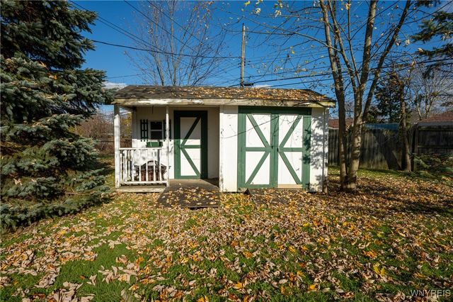 92 Devon Lane, Amherst, NY 14221