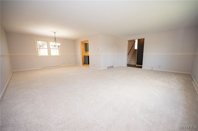 92 Devon Lane, Amherst, NY 14221