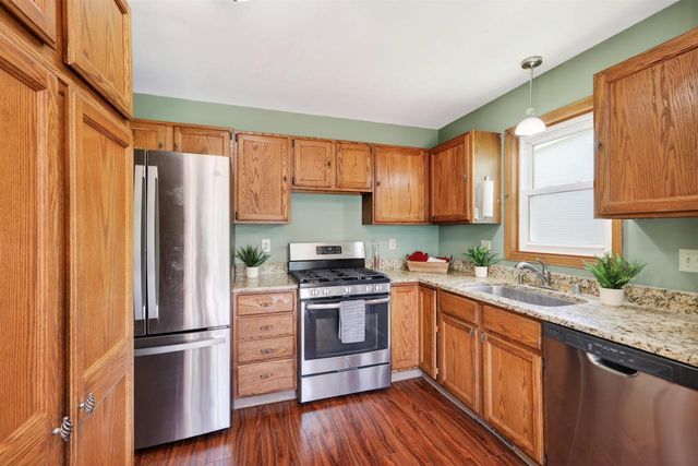 21 S Bartelt Court, Madison, WI 53704
