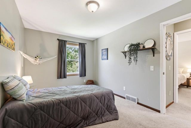 21 S Bartelt Court, Madison, WI 53704