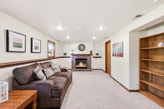 21 S Bartelt Court, Madison, WI 53704