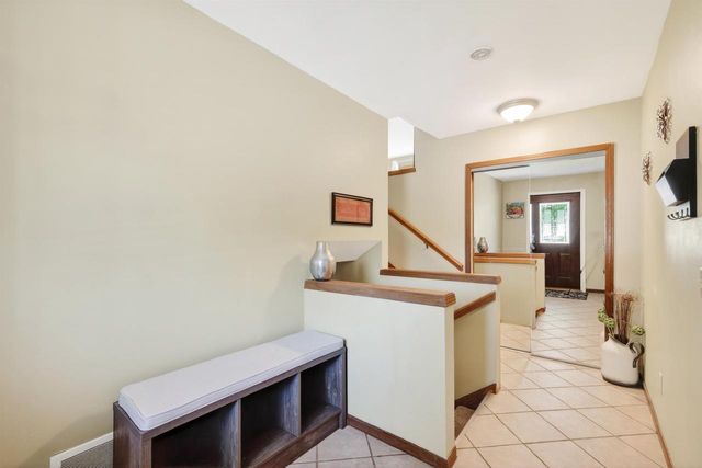 21 S Bartelt Court, Madison, WI 53704