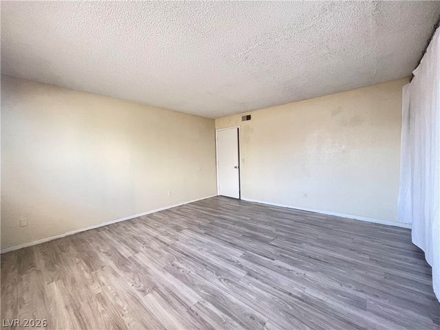 1709 South FAIRFIELD Avenue F, Las Vegas, NV 89102
