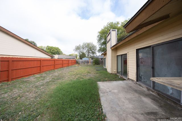 6915 Brecon, San Antonio, TX 78239