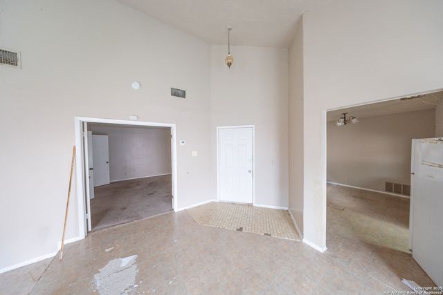 6915 Brecon, San Antonio, TX 78239