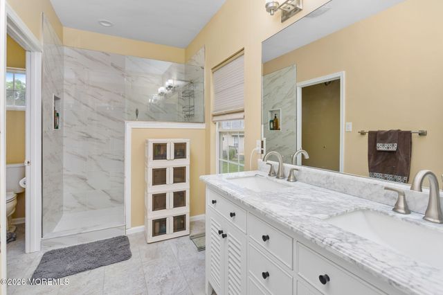 5 Tommys Meadow, Pemberton, NJ 08068