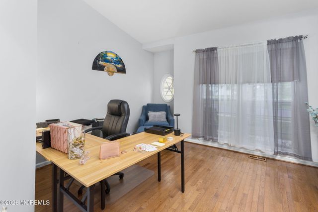 5 Tommys Meadow, Pemberton, NJ 08068