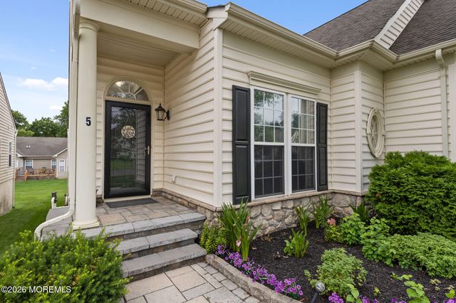5 Tommys Meadow, Pemberton, NJ 08068