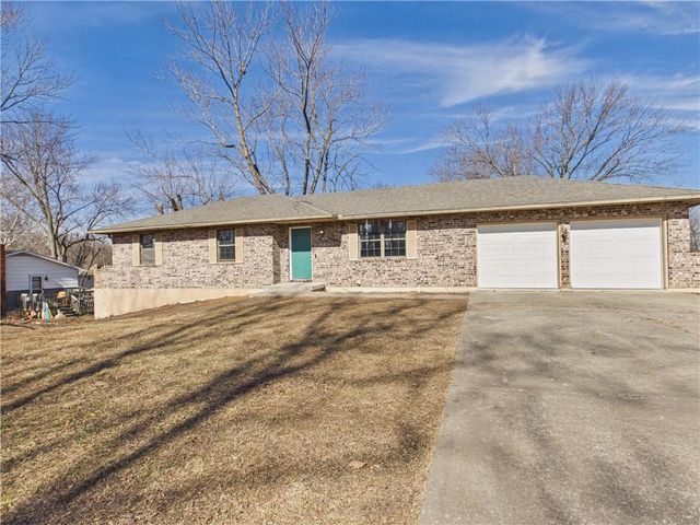 803 E Market Street, Warrensburg, MO 64093