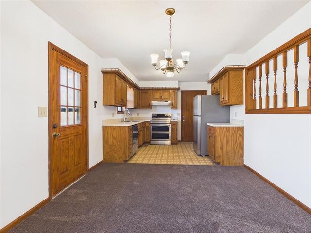 803 E Market Street, Warrensburg, MO 64093